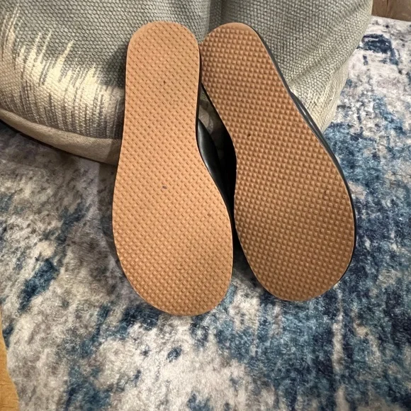 Kelsi Dagger Puffy Traveler Slide Sandal Black Size 7 - Picture 5 of 6